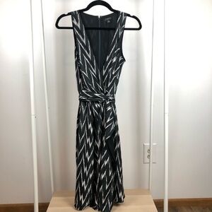 Ann Taylor V-neck Zig Zag Wrap Dress 6P